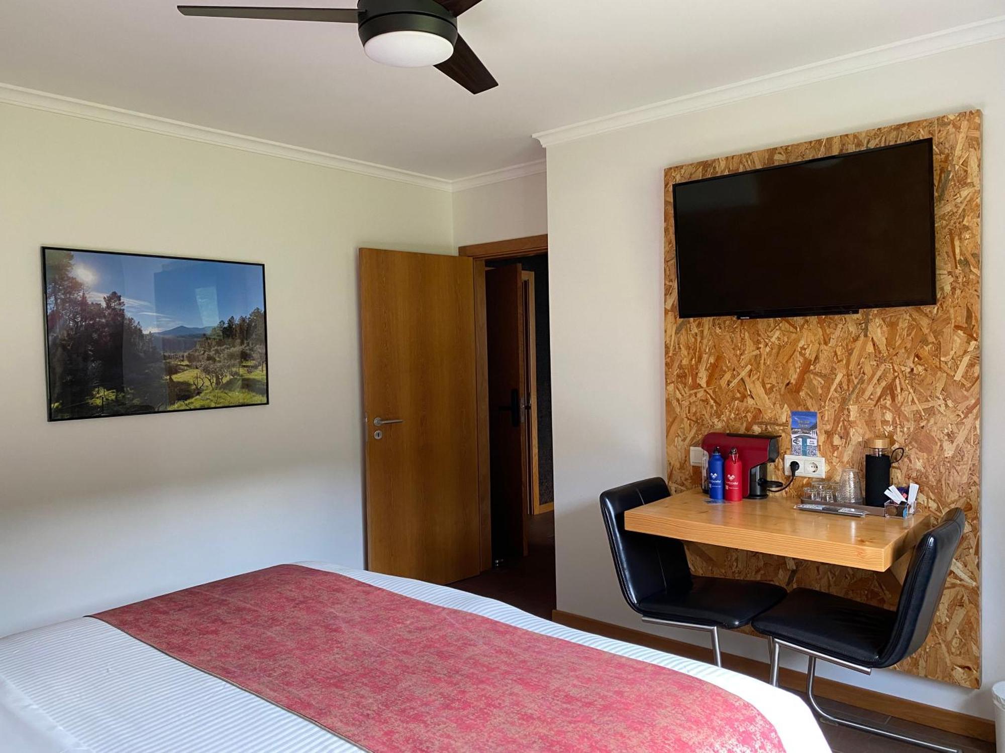 Casa Carvalhal - Adults Only Bed & Breakfast Gois Exterior photo